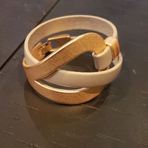 Saachi wrap bracelet